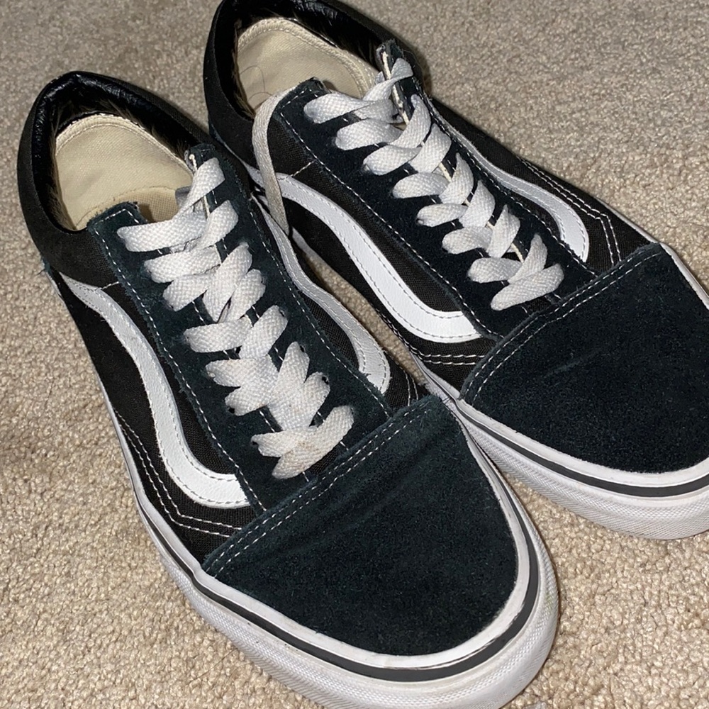 black & white old skool vans